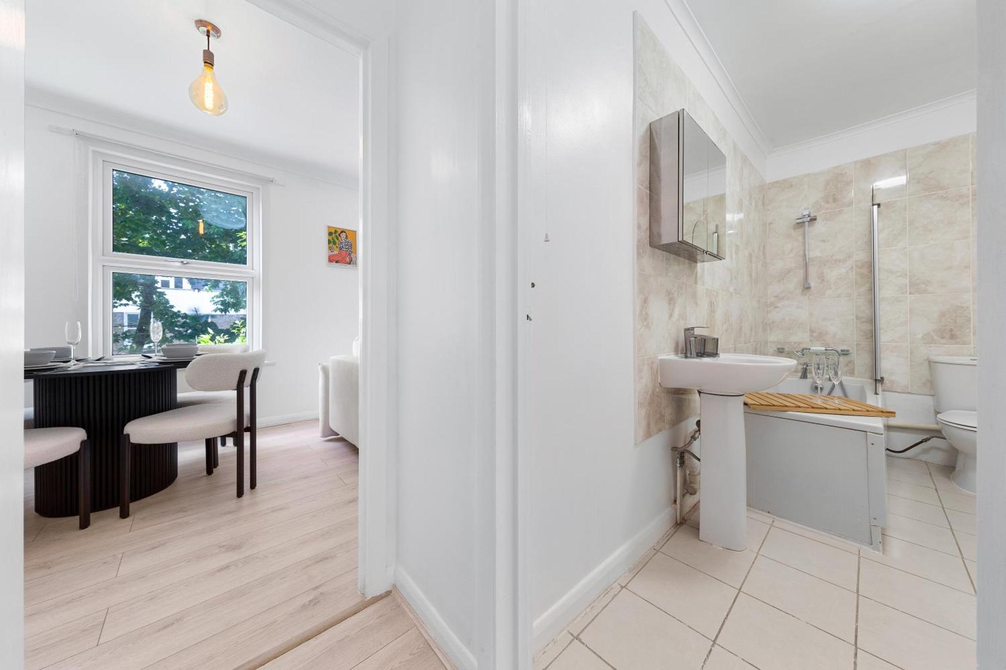 Апартаменты Stylish Flat Near Tower Bridge & London Bridge Экстерьер фото
